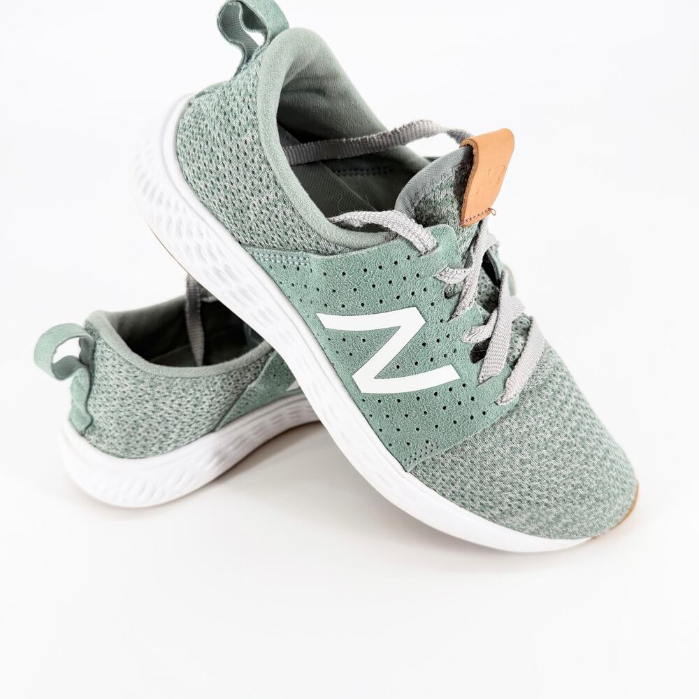 New Balance Fresh Foam Sport V1 Women's 7.5 Sage Green Running Shoes EUC Spring